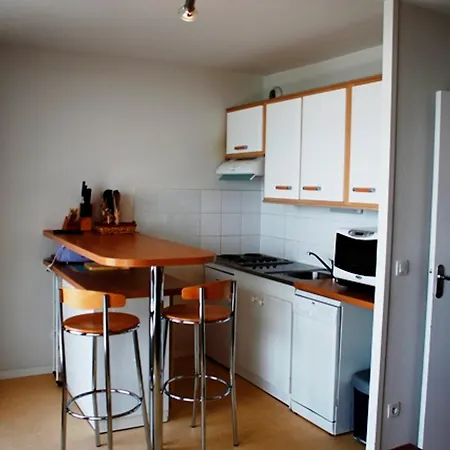 6 Pers A Super Besse, Proche Pistes Et Commerces - Fr-1-814-38 *